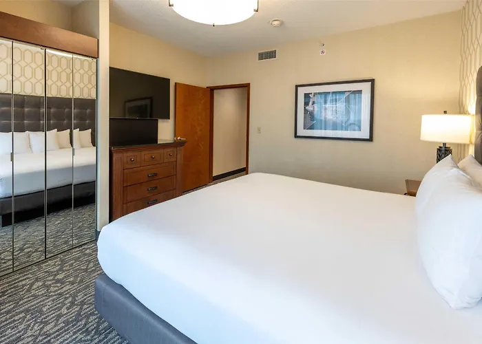 Drury Plaza Hotel St. Louis Chesterfield